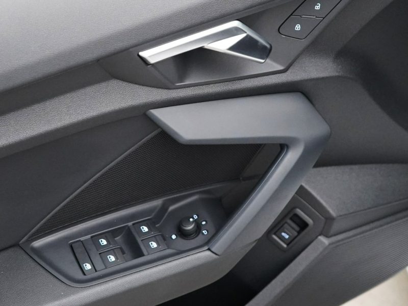 Audi A3 35TFSI 150 KM Stronic Smartphone interface Kamera Tempomat Ambiente 8Y