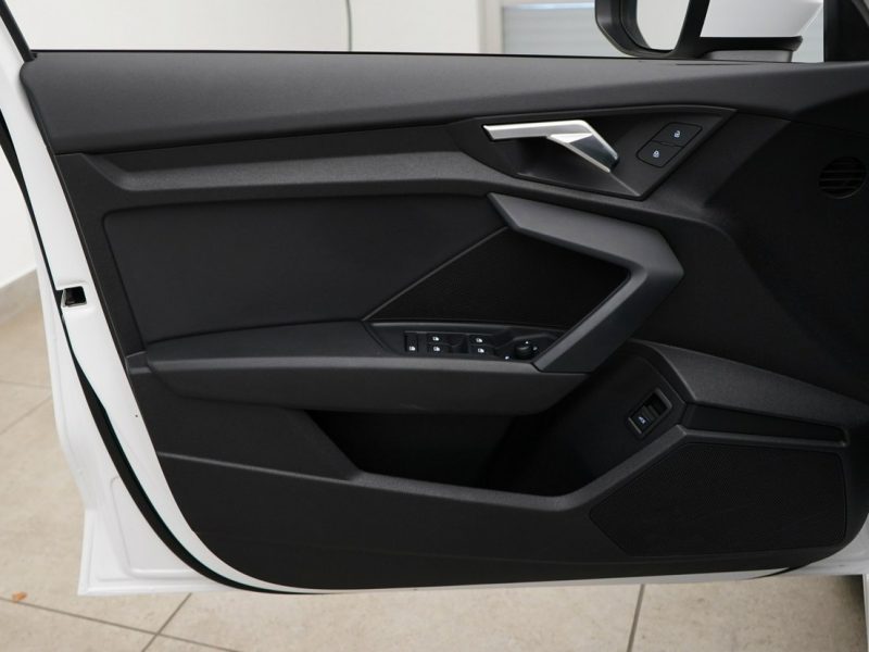 Audi A3 35TFSI 150 KM Stronic Smartphone interface Kamera Tempomat Ambiente 8Y