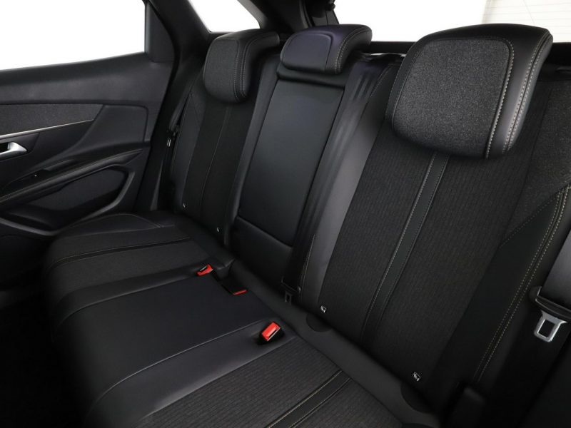 Peugeot 3008 II (2016-)
