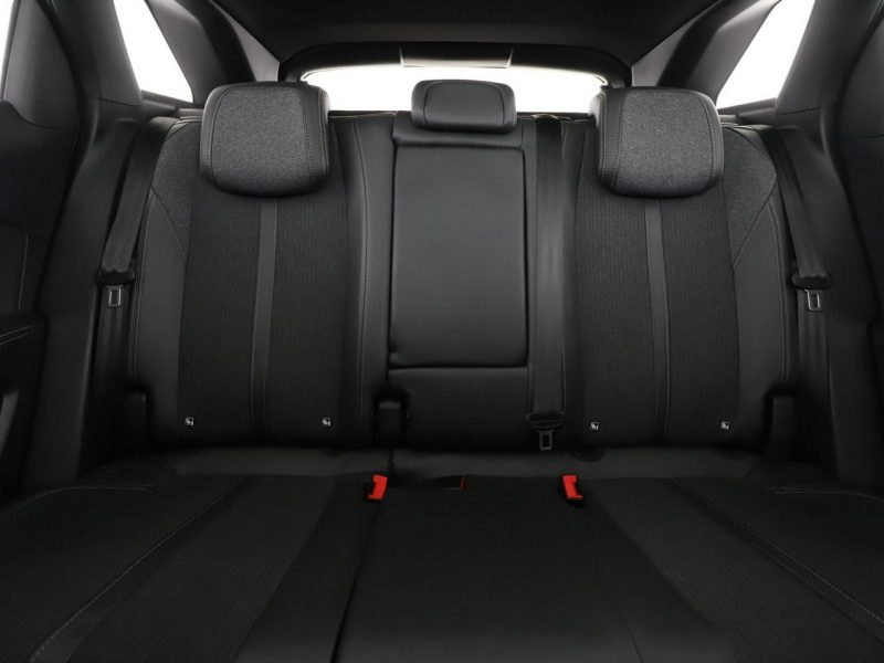 Peugeot 3008 II (2016-)