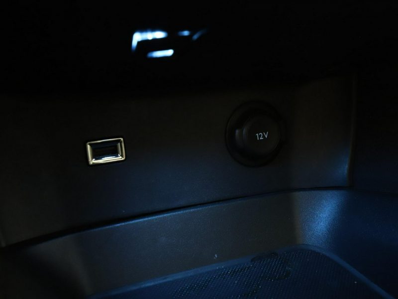 Peugeot 3008 II (2016-)