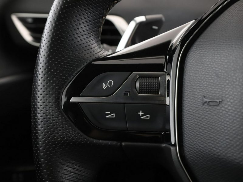 Peugeot 3008 II (2016-)