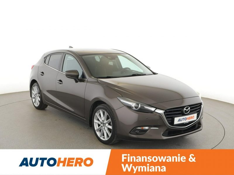 Mazda 3 klima auto tempomat kamera cofania czujniki grzane fotele nav blth III (2013-)