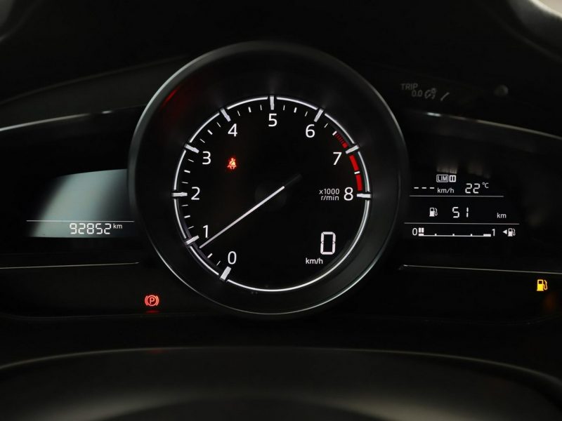 Mazda 3 klima auto tempomat kamera cofania czujniki grzane fotele nav blth III (2013-)