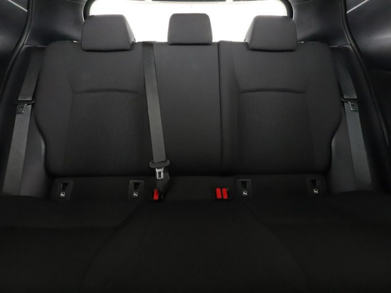 Toyota C-HR niski przebieg navi grzane fotele ACC Bluetooth