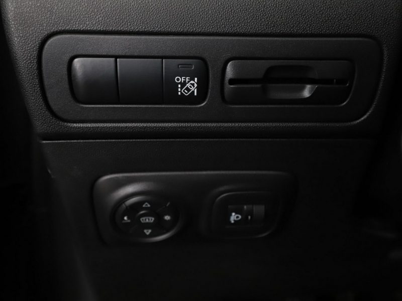 Citroen C3 Aircross lift navi klima auto LED kamera cofania HUD grzane fotele