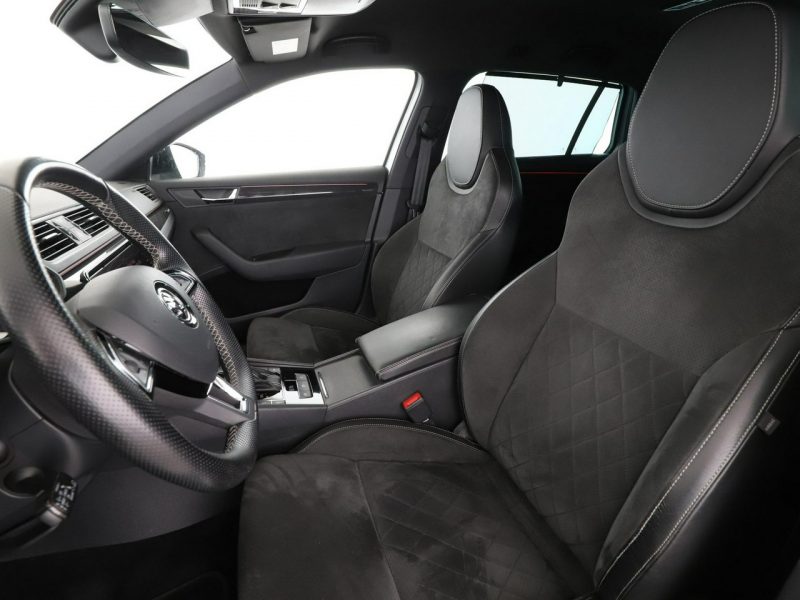 Škoda Superb automat 4x4 acantara bi-xenon PDC ACC grzane fotele navi bluetooth III (2015-2023)