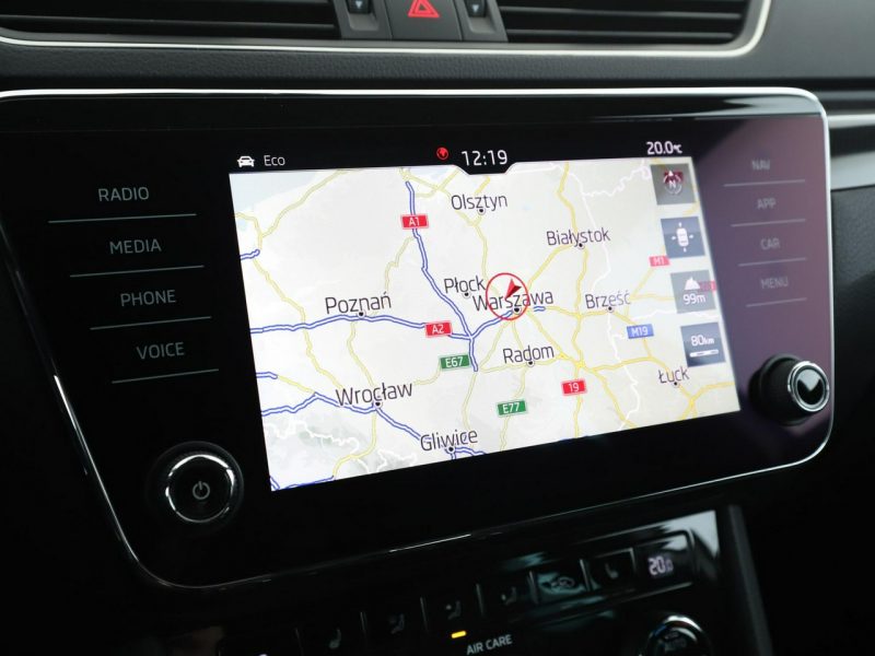 Škoda Superb automat 4x4 acantara bi-xenon PDC ACC grzane fotele navi bluetooth III (2015-2023)