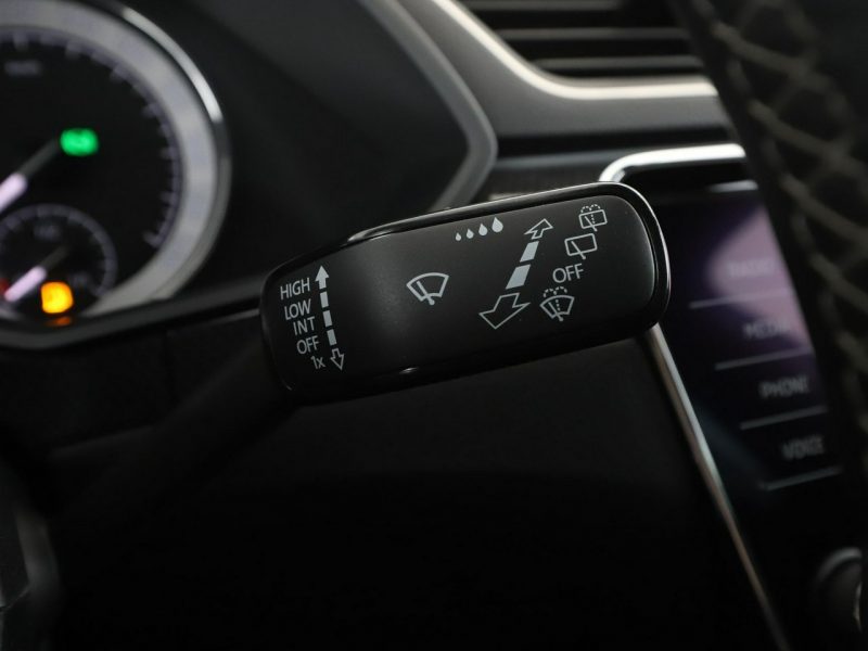 Škoda Superb automat 4x4 acantara bi-xenon PDC ACC grzane fotele navi bluetooth III (2015-2023)