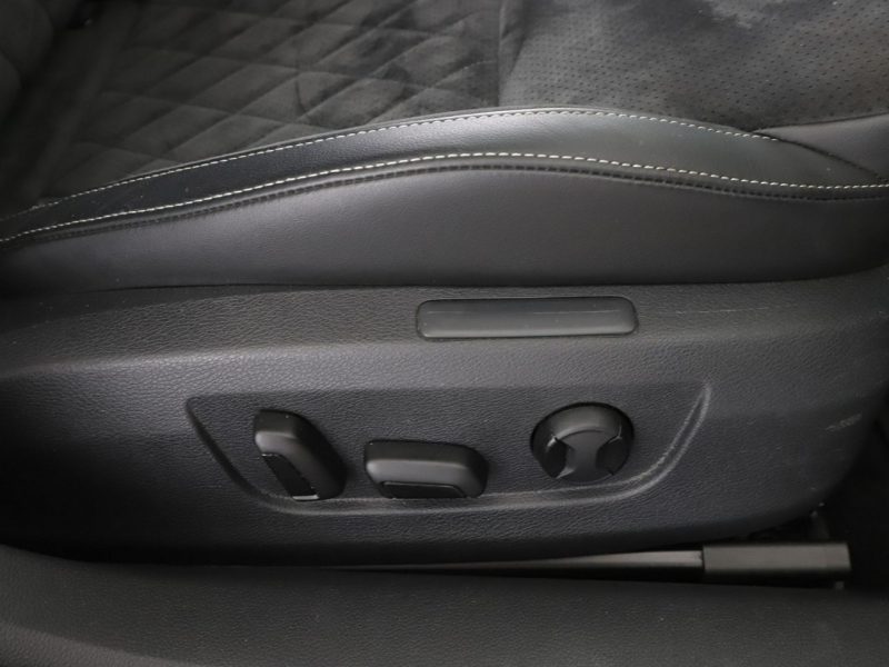 Škoda Superb automat 4x4 acantara bi-xenon PDC ACC grzane fotele navi bluetooth III (2015-2023)