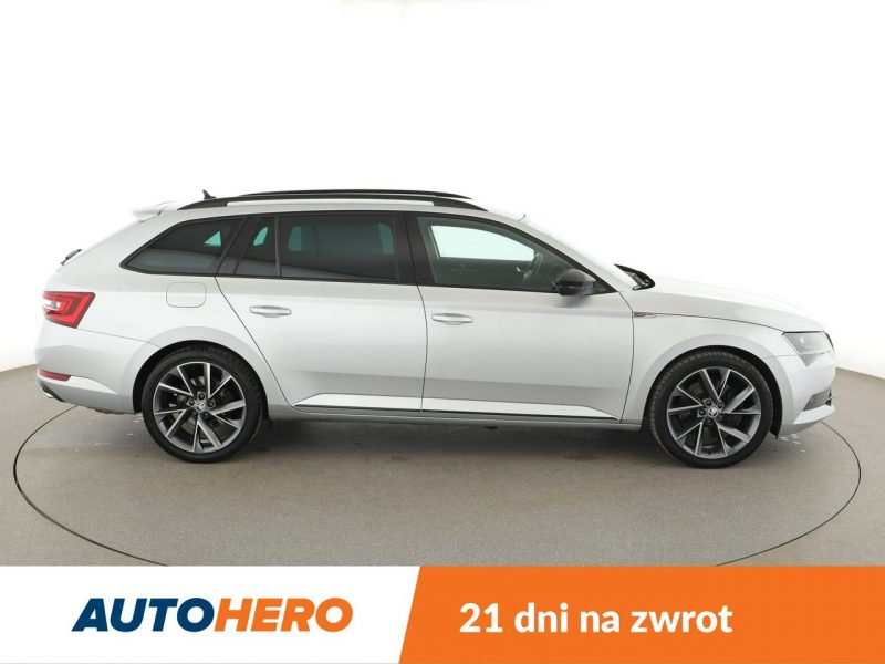 Škoda Superb automat 4x4 acantara bi-xenon PDC ACC grzane fotele navi bluetooth III (2015-2023)