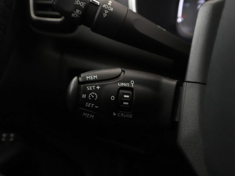 Citroen C5 Aircross 1.5 Blue-HDi FEEL Klimatronik Tempomat Nawigacja Indukcja Kamera LED