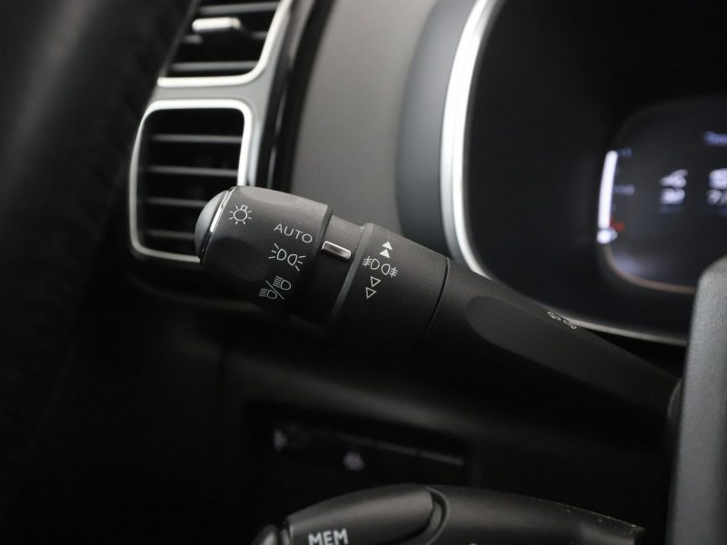 Citroen C5 Aircross 1.5 Blue-HDi FEEL Klimatronik Tempomat Nawigacja Indukcja Kamera LED
