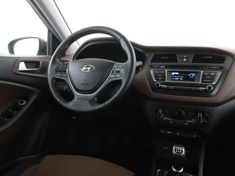 Hyundai i20 Xcellence automat 150KM navi PDC climatronic grzane fotele tempomat II (2014-2020)