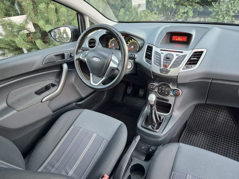 Ford Fiesta GWARANCJA * 1.25 82 KM BENZYNA * klimatyzacja * zadbany * warszawa Mk7 (2008-)