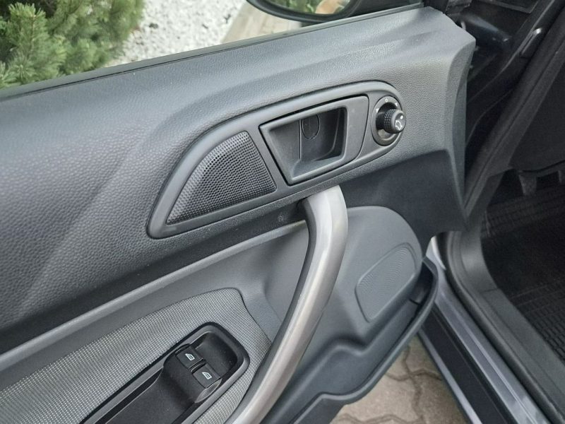 Ford Fiesta GWARANCJA * 1.25 82 KM BENZYNA * klimatyzacja * zadbany * warszawa Mk7 (2008-)