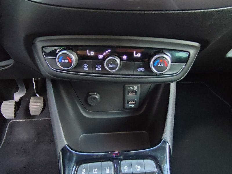 Opel Crossland X Bogata opcja serwis bezwypadkowy Gwarancja
