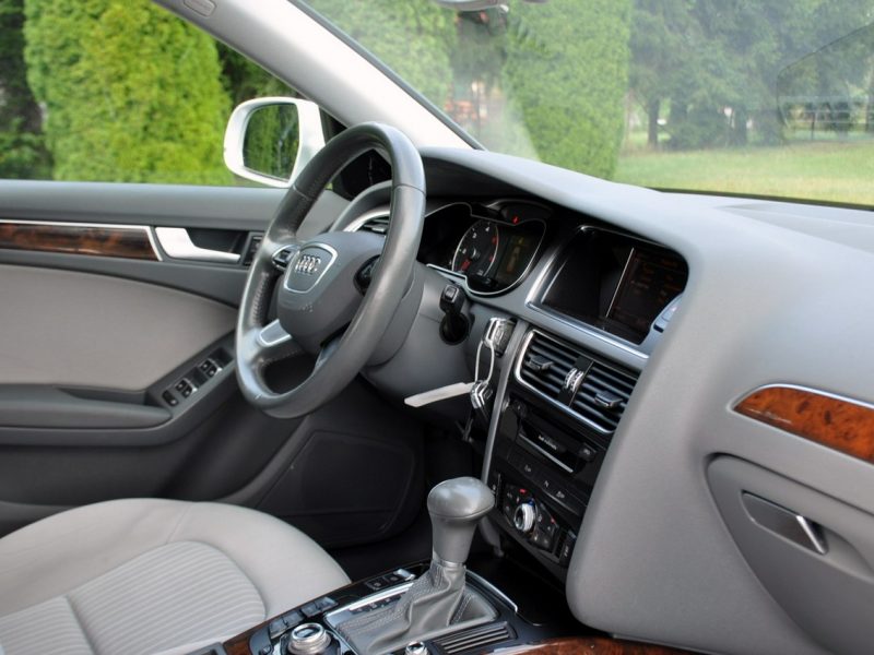 Audi A4 3.0TDI(204KM)*Lift*Bi-Xenon*Led*Klimatronik*Chrom*Parktronik*Alu16"ASO B8 (2007-2015)