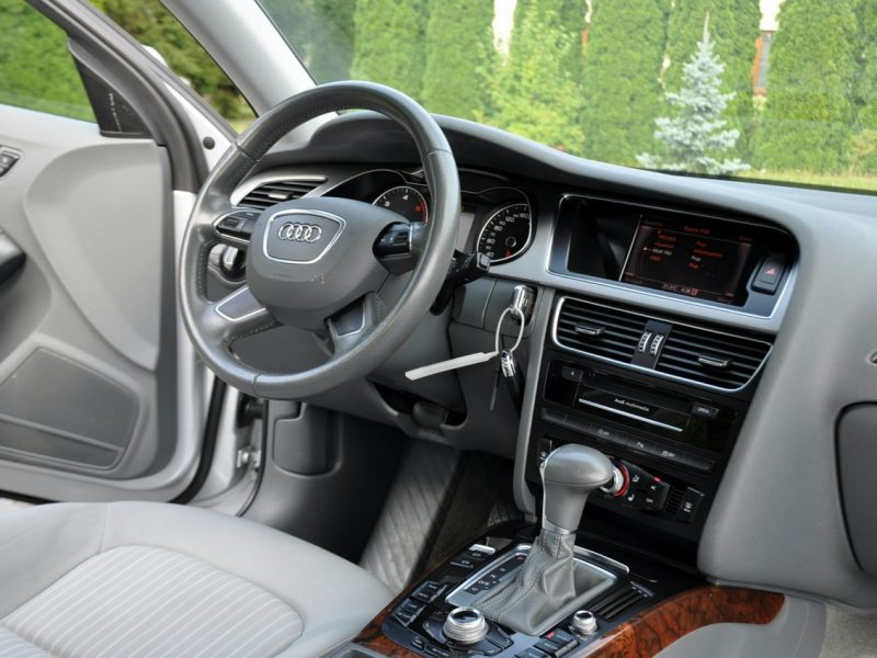 Audi A4 3.0TDI(204KM)*Lift*Bi-Xenon*Led*Klimatronik*Chrom*Parktronik*Alu16"ASO B8 (2007-2015)