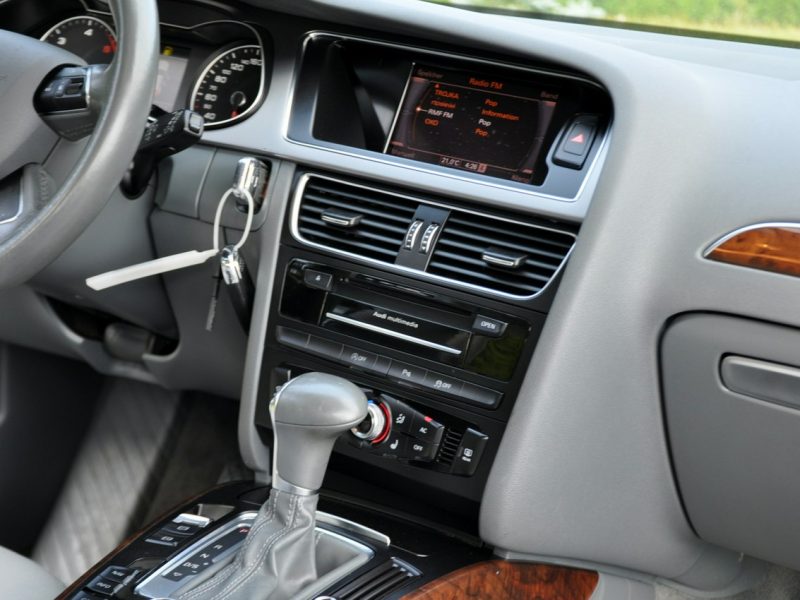 Audi A4 3.0TDI(204KM)*Lift*Bi-Xenon*Led*Klimatronik*Chrom*Parktronik*Alu16"ASO B8 (2007-2015)