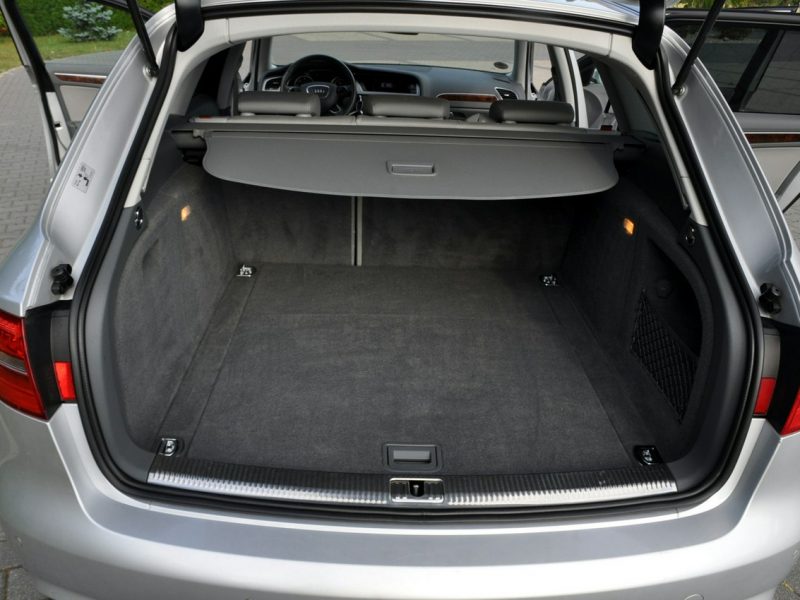 Audi A4 3.0TDI(204KM)*Lift*Bi-Xenon*Led*Klimatronik*Chrom*Parktronik*Alu16"ASO B8 (2007-2015)