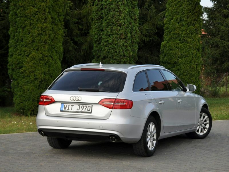 Audi A4 3.0TDI(204KM)*Lift*Bi-Xenon*Led*Klimatronik*Chrom*Parktronik*Alu16"ASO B8 (2007-2015)
