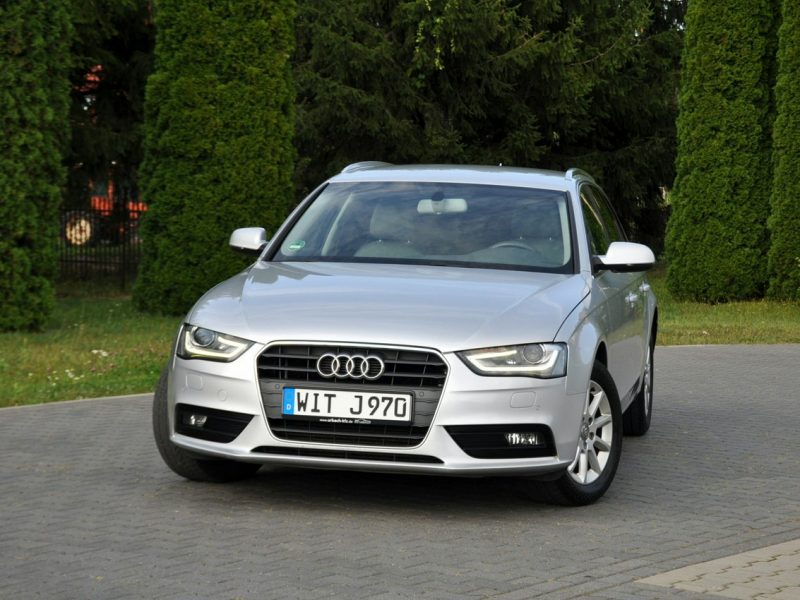 Audi A4 3.0TDI(204KM)*Lift*Bi-Xenon*Led*Klimatronik*Chrom*Parktronik*Alu16"ASO B8 (2007-2015)