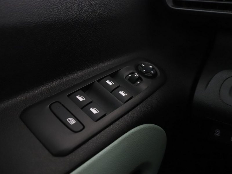 Citroen Berlingo tempomat klima panorama auto PDC navi bluetooth III (2018-)