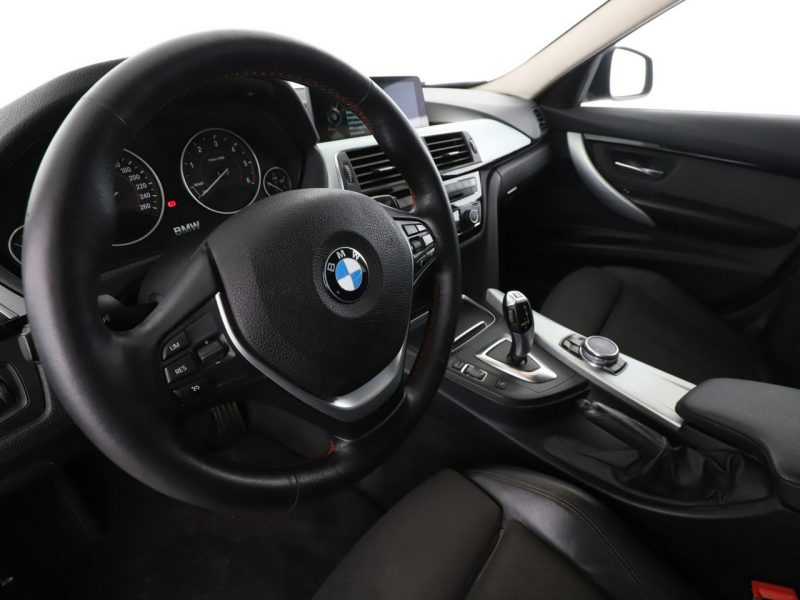 BMW 325 Sport Line automat 224KM navi grzane fotele PDC półskóra tempomat LED F30 (2012-)