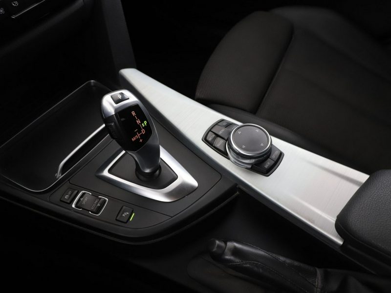 BMW 325 Sport Line automat 224KM navi grzane fotele PDC półskóra tempomat LED F30 (2012-)
