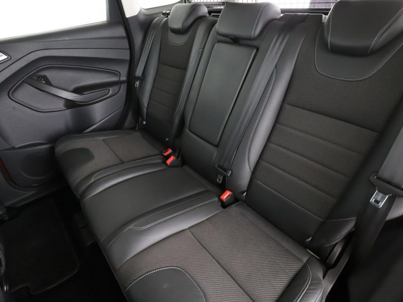 Ford Kuga klima auto półskóra czujniki parkowania hak II (2012-)