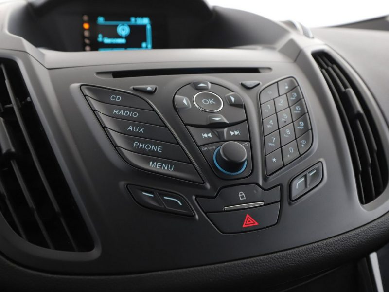 Ford Kuga klima auto półskóra czujniki parkowania hak II (2012-)
