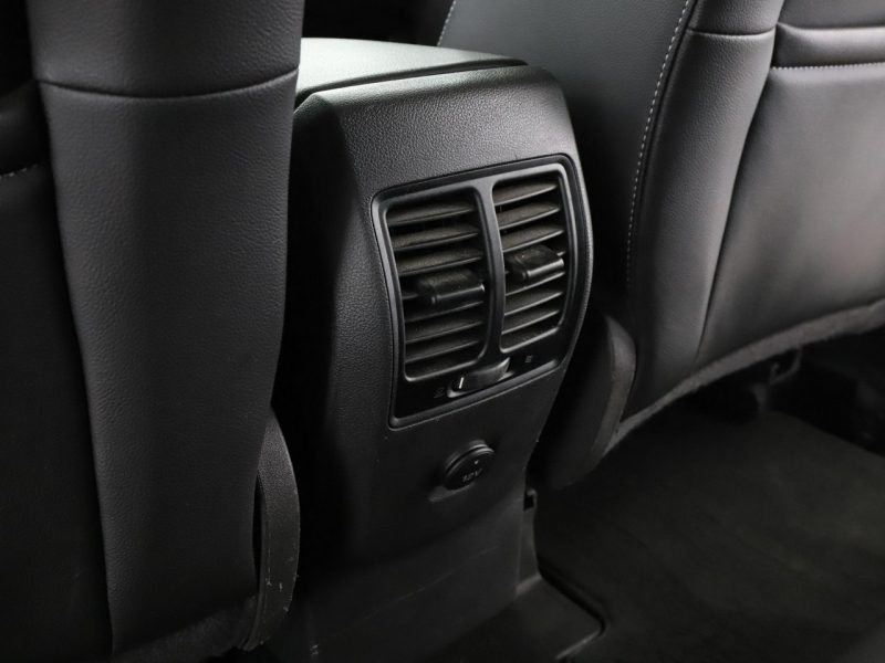 Ford Kuga klima auto półskóra czujniki parkowania hak II (2012-)