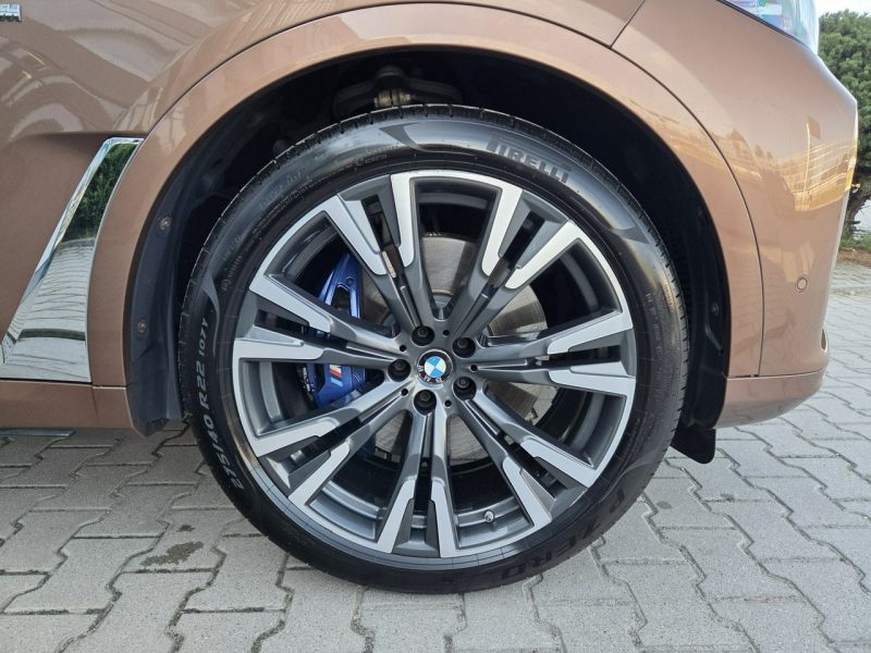BMW X7 40i 340KM. Masaże. Wentylacja. Sky Lounge. Hak. Monitory. HiFi. FV23%. G07 (2019-)