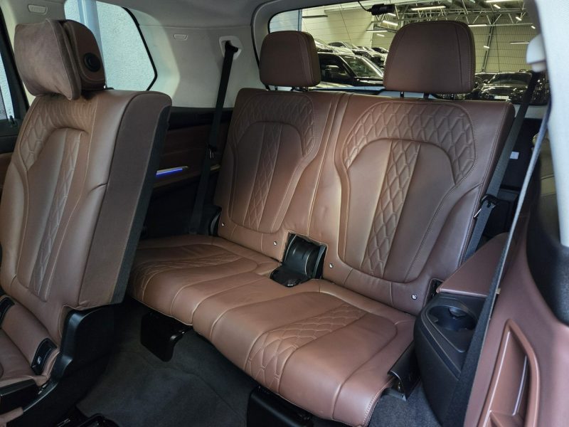 BMW X7 40i 340KM. Masaże. Wentylacja. Sky Lounge. Hak. Monitory. HiFi. FV23%. G07 (2019-)