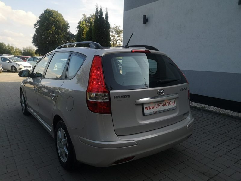 Hyundai i30 1.6 CRDI 116KM Klimatronic Isofix Alu Serwis Salon Polska Gwarancja I (2002-2013)