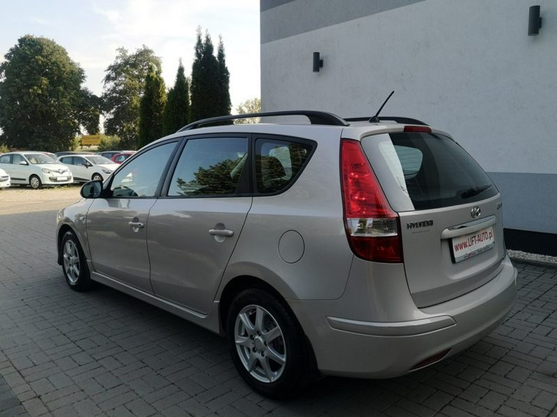 Hyundai i30 1.6 CRDI 116KM Klimatronic Isofix Alu Serwis Salon Polska Gwarancja I (2002-2013)