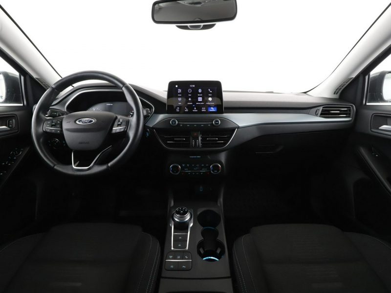 Ford Focus 2.0d Automat Active Klimatronik Tempomat Navi Grzane Fotele Kamera LED Mk4 (2018-)
