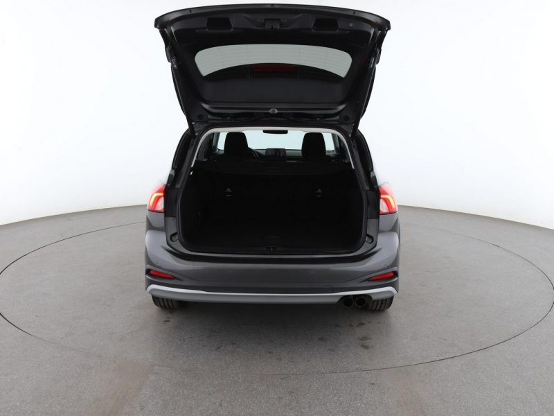 Ford Focus 2.0d Automat Active Klimatronik Tempomat Navi Grzane Fotele Kamera LED Mk4 (2018-)