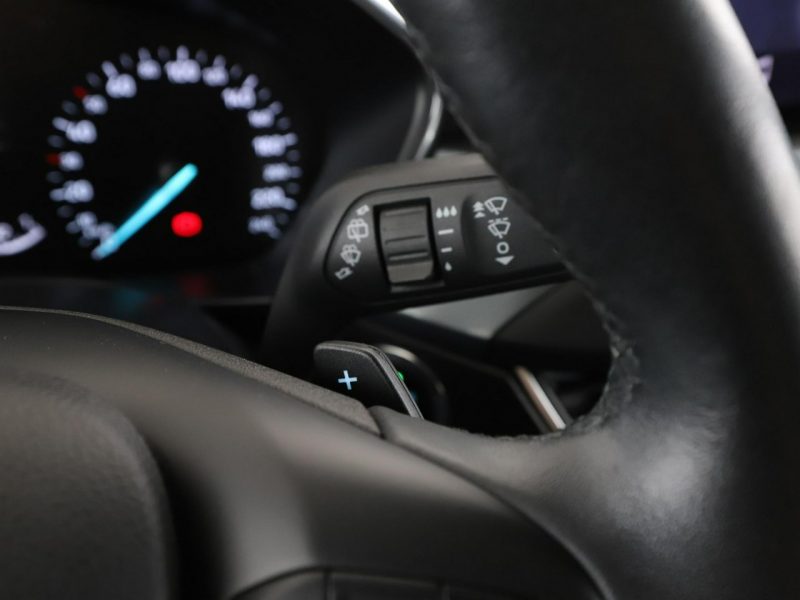 Ford Focus 2.0d Automat Active Klimatronik Tempomat Navi Grzane Fotele Kamera LED Mk4 (2018-)