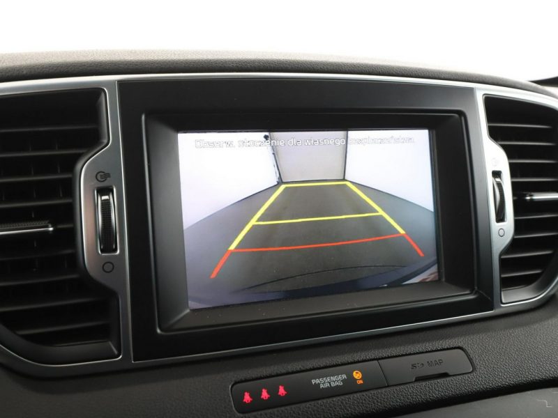 Kia Sportage Navi klima auto kamera i czujniki parkowania IV (2016-2021)