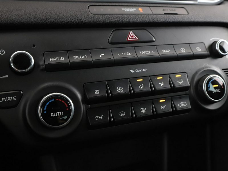 Kia Sportage Navi klima auto kamera i czujniki parkowania IV (2016-2021)