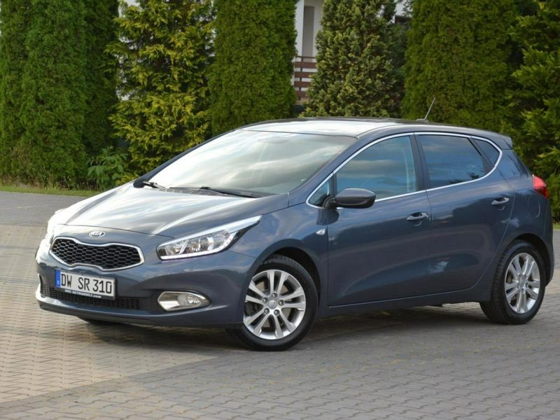 Kia Cee'd Lift Duża Navi Kamera Ledy Klimatronic Grzana kierownica Parktronic II (2012-)