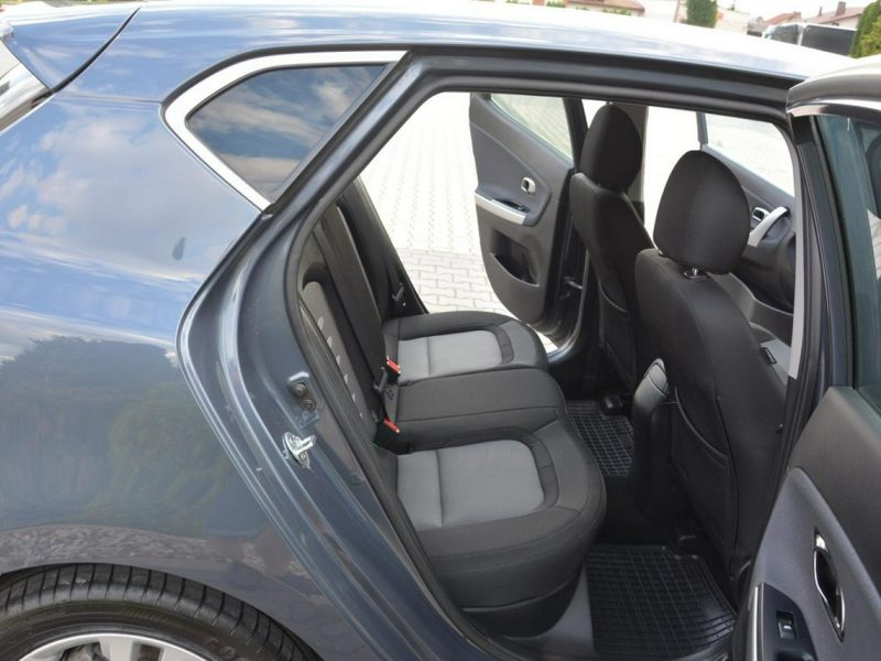 Kia Cee'd Lift Duża Navi Kamera Ledy Klimatronic Grzana kierownica Parktronic II (2012-)