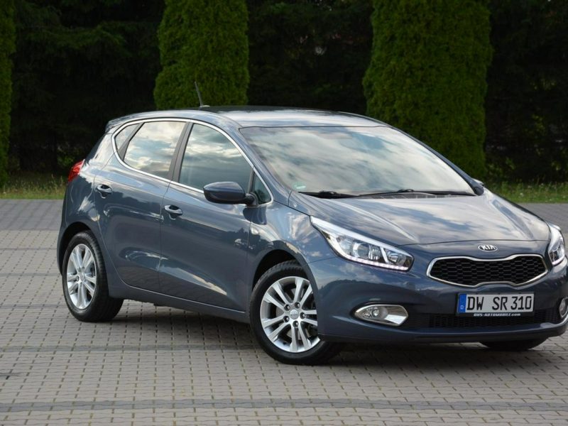 Kia Cee'd Lift Duża Navi Kamera Ledy Klimatronic Grzana kierownica Parktronic II (2012-)