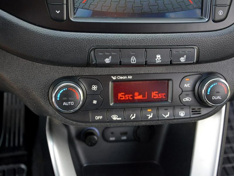 Kia Cee'd Lift Duża Navi Kamera Ledy Klimatronic Grzana kierownica Parktronic II (2012-)