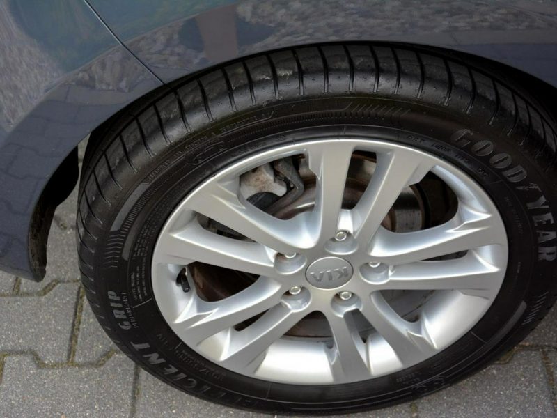 Kia Cee'd Lift Duża Navi Kamera Ledy Klimatronic Grzana kierownica Parktronic II (2012-)