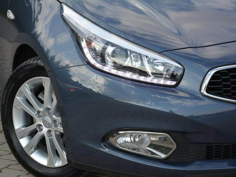 Kia Cee'd Lift Duża Navi Kamera Ledy Klimatronic Grzana kierownica Parktronic II (2012-)
