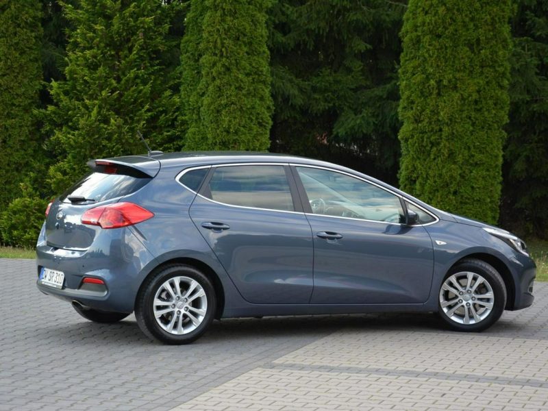 Kia Cee'd Lift Duża Navi Kamera Ledy Klimatronic Grzana kierownica Parktronic II (2012-)