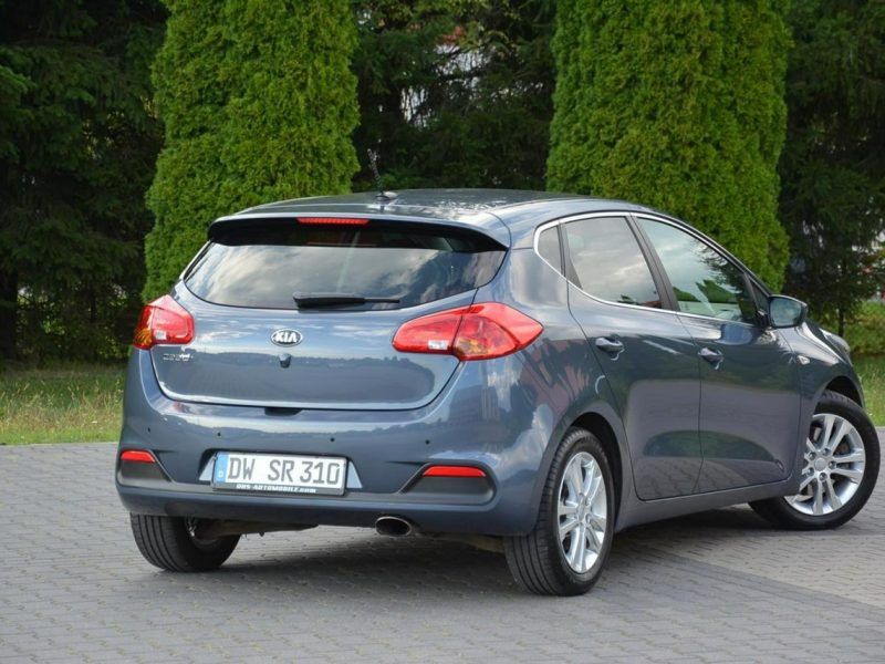 Kia Cee'd Lift Duża Navi Kamera Ledy Klimatronic Grzana kierownica Parktronic II (2012-)